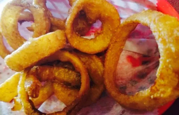 Scooters Cafe & Pizzeria