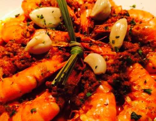 Quezon Filipino + Spanish Buffet Restaurant