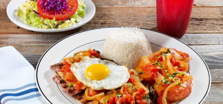 La Pequena Colombia Bakery & Restaurant
