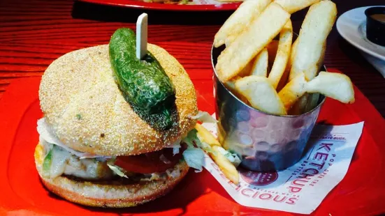 Red Robin Gourmet Burgers and Brews