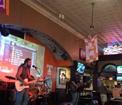 Stateline Bar & Grille