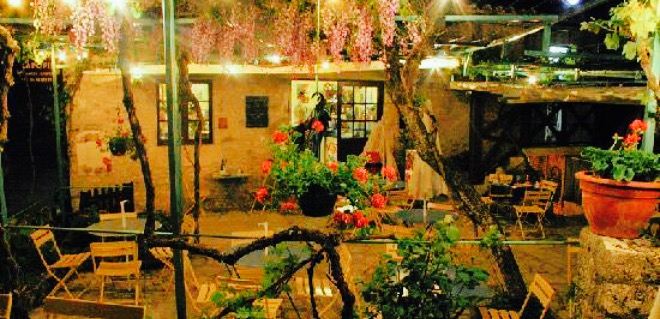 Bar Lapopie - Cafe Restaurant