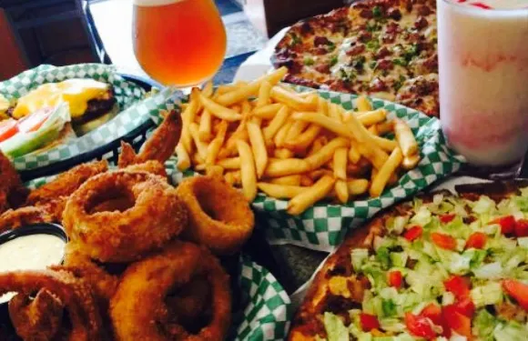 Tasty Pizza - Hangar 45