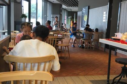 肯德基(济水大街店)