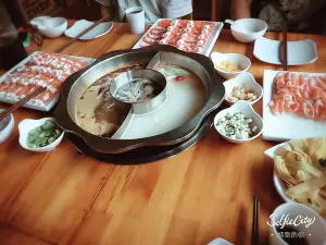 朝天门火锅(河南辉县店)