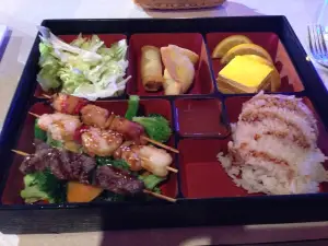 Friends Sushi & Bento Place