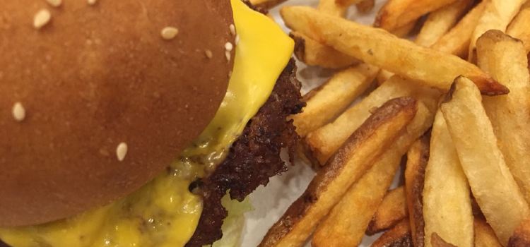 MOOYAH Burgers, Fries & Shakes
