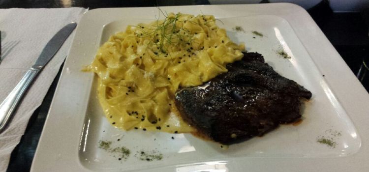 Matias Restobar
