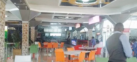 Sana food court