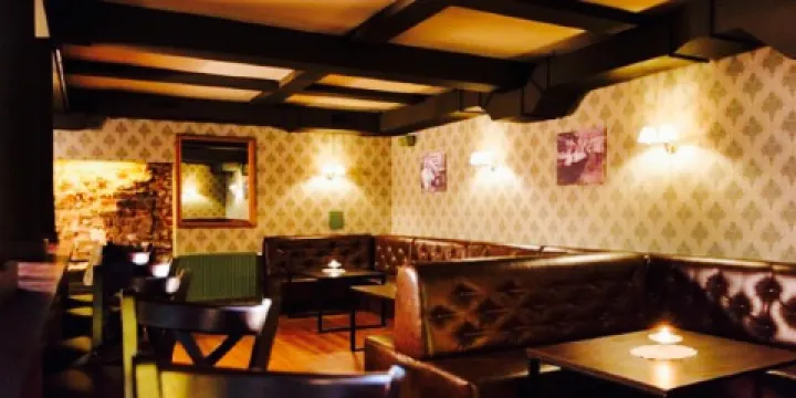 17 Schodow Cocktail bar