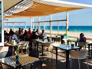 Backbeach Cafe & Restaurant