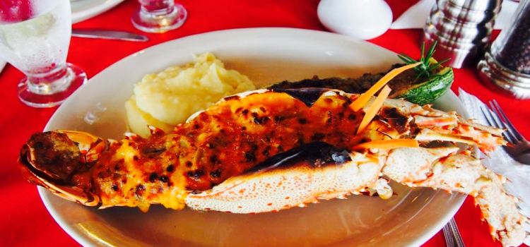 Le Florville Hotel and Restaurant