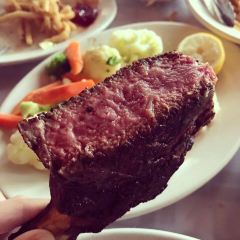 Gibsons Bar & Steakhouse User Photo