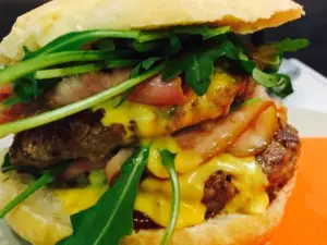 Living Burger Beer