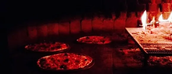 SPAZIO （Pizzaria-Bar）