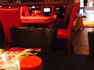 Red Robin Gourmet Burgers and Brews