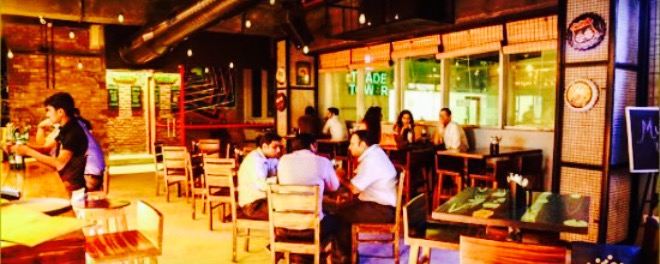 Mugs & Tales - Bar, Kitchen & Brewery