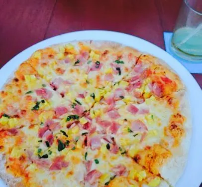 Sundowner Bar & Grill