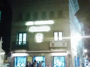 El Crucero