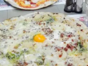 Baila Pizza