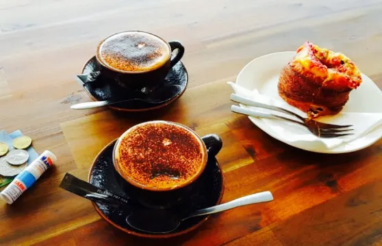 Tractor 828 Restaurant