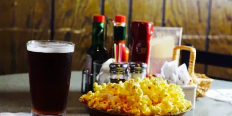 Dave's Bar and Grill