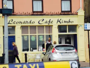 Leonardo's Cafe Kimbo