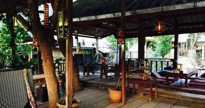 Riverside Bar/Restaurant
