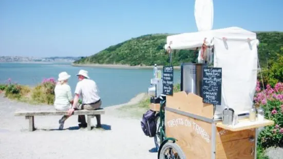 Treats on trikes