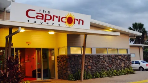 Capricorn Tavern in 옙푼