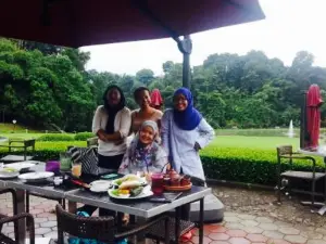 Cafe Dedaunan