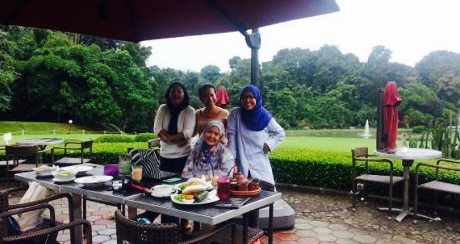 Cafe Dedaunan