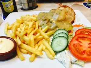 Eethuis en Cafetaria "t Veen