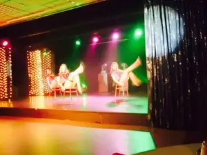 LES FOLIES LYONNAISES Cabaret
