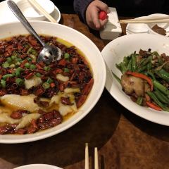 Youth Resturant 여행 사진