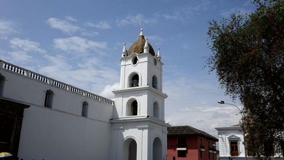 Tillales