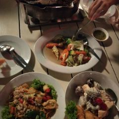 Khin lom Chom sa phan User Photo