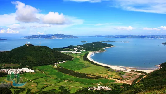 玩水避暑