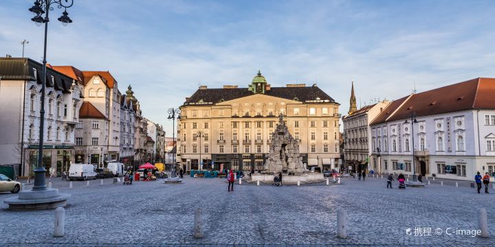 Cabbage Market Square