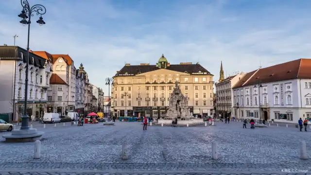 Hotels near Cabbage Market Square