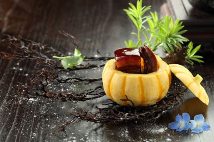 Zheng YuanShang Hai GongGuan