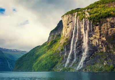 Seven Sisters waterfall
