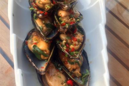 Rong Yi (Kai De Plaza)