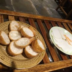 亮欢寨快活林酸汤鱼酸汤牛肉火锅店(甲秀楼店) User Photo