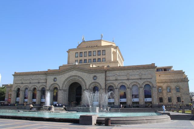 葉里溫共和國廣場