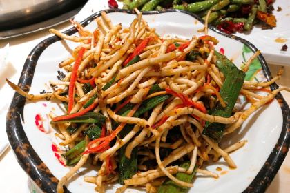 三峡特色鲜鱼酒家