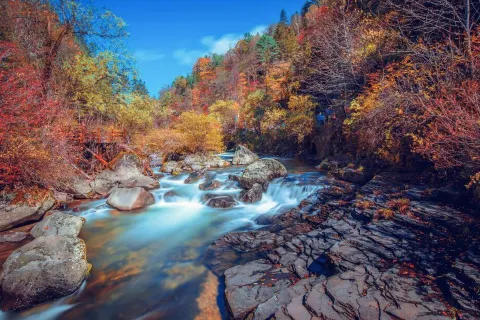 천산