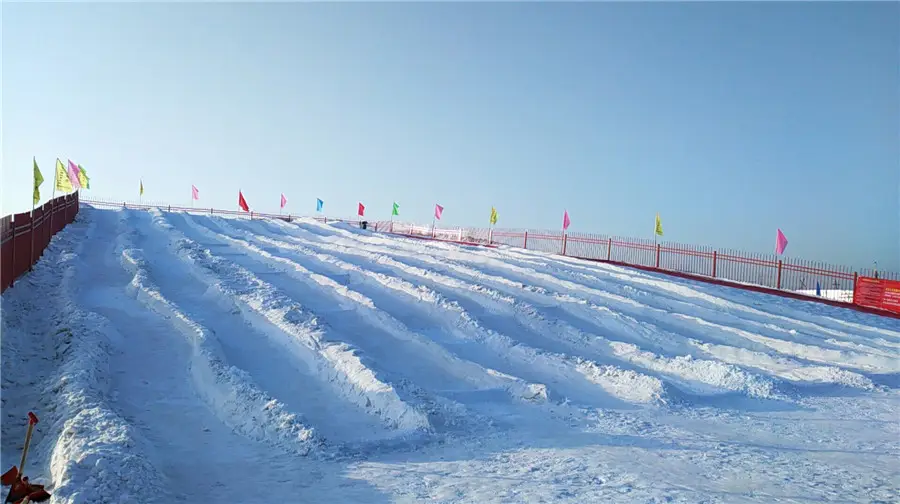 祁連小鎮冰雪樂園