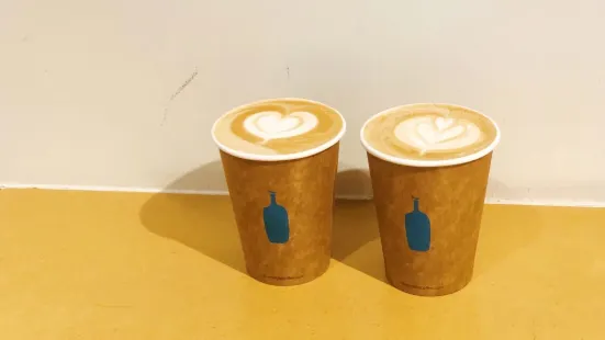 Blue Bottle Coffee - Shinjuku Cafe