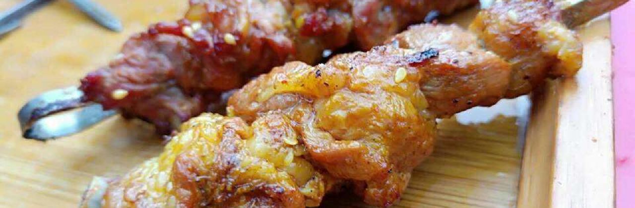 老街烧烤城(河堤夜市店)